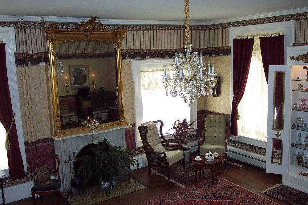 The Gridley Inn B&B Ватерло Екстериор снимка