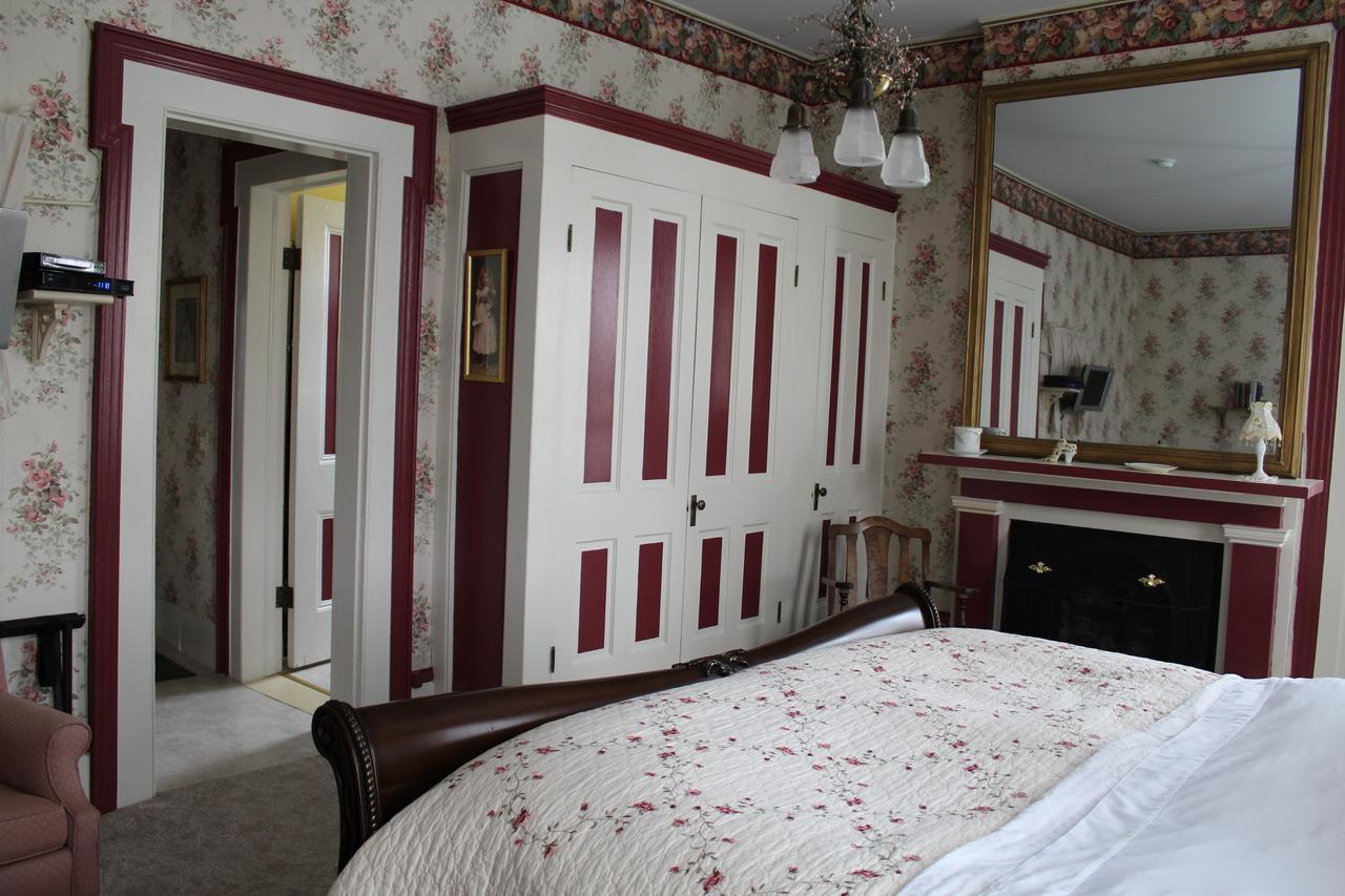 The Gridley Inn B&B Ватерло Екстериор снимка