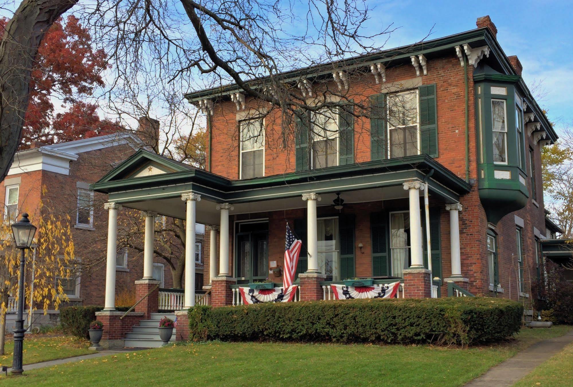 The Gridley Inn B&B Ватерло Екстериор снимка