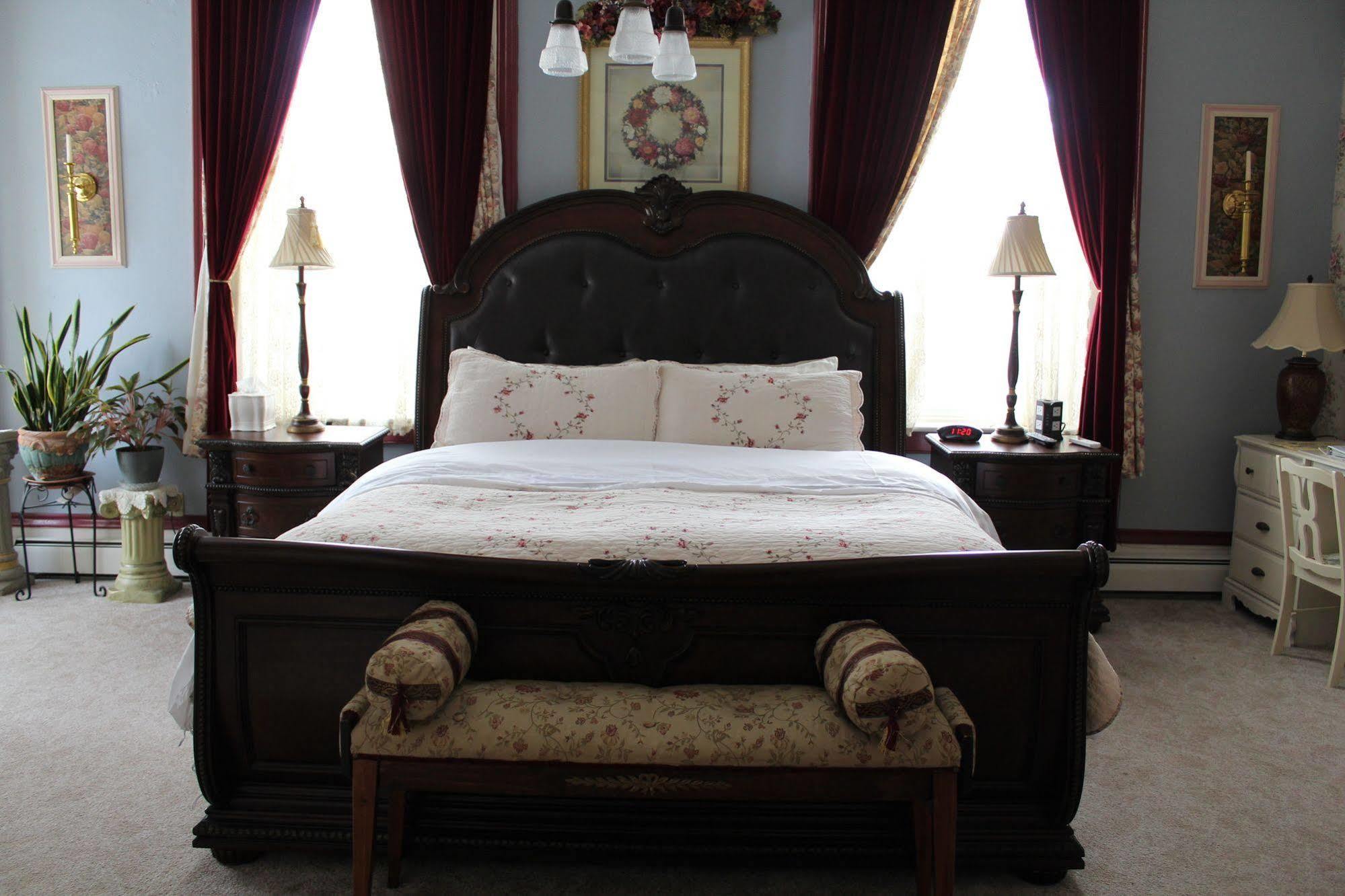 The Gridley Inn B&B Ватерло Екстериор снимка
