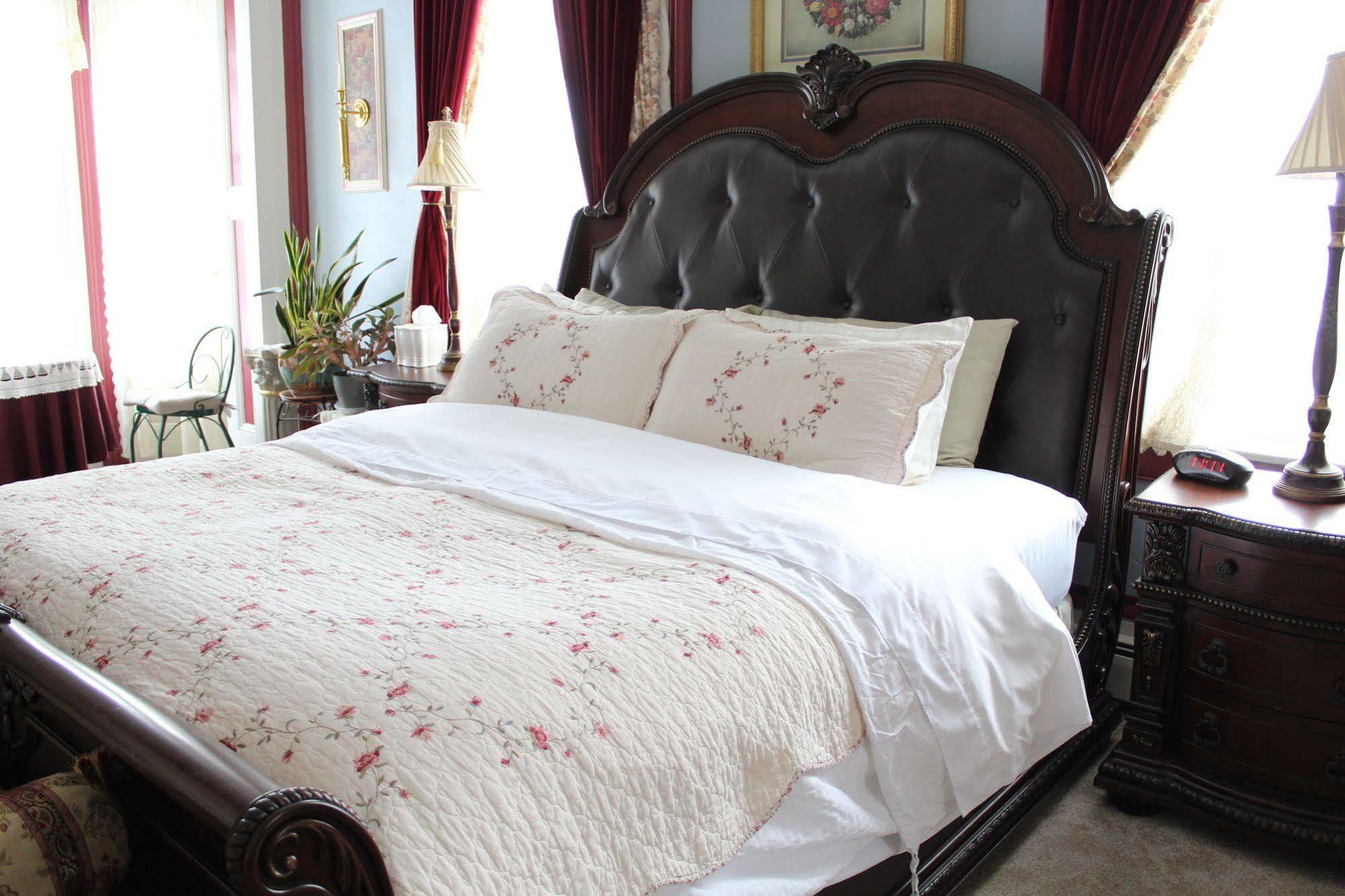The Gridley Inn B&B Ватерло Екстериор снимка